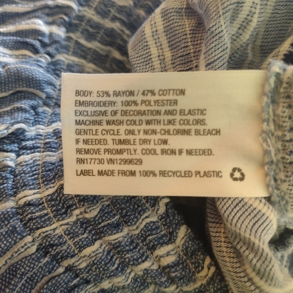 Xhilaration woman's size medium long sleeve blouse shirt top - Picture 7 of 7